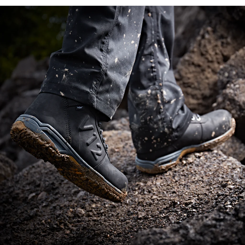 V12 Lynx Lightweight Ladies Waterproof Safety Work Boots, Black - V2145